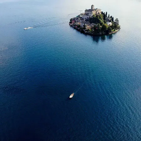 La Casa Dell'isola オルタ・サン・ジューリオ