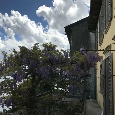 La Casa Dell'isola * オルタ・サン・ジューリオ