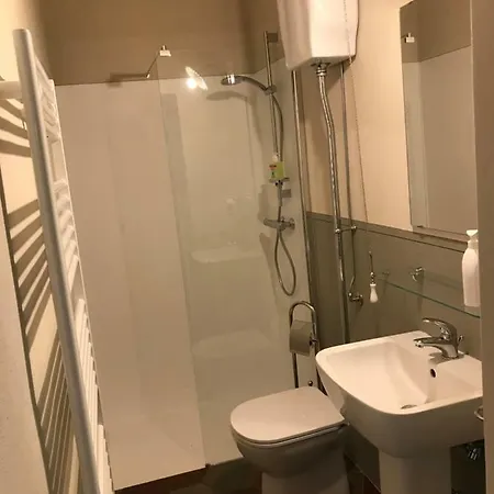 La Casa Dell'isola * أورتا سان جوليو